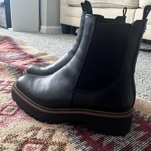 Sam Edelman Laguna Chelsea Lug Boots